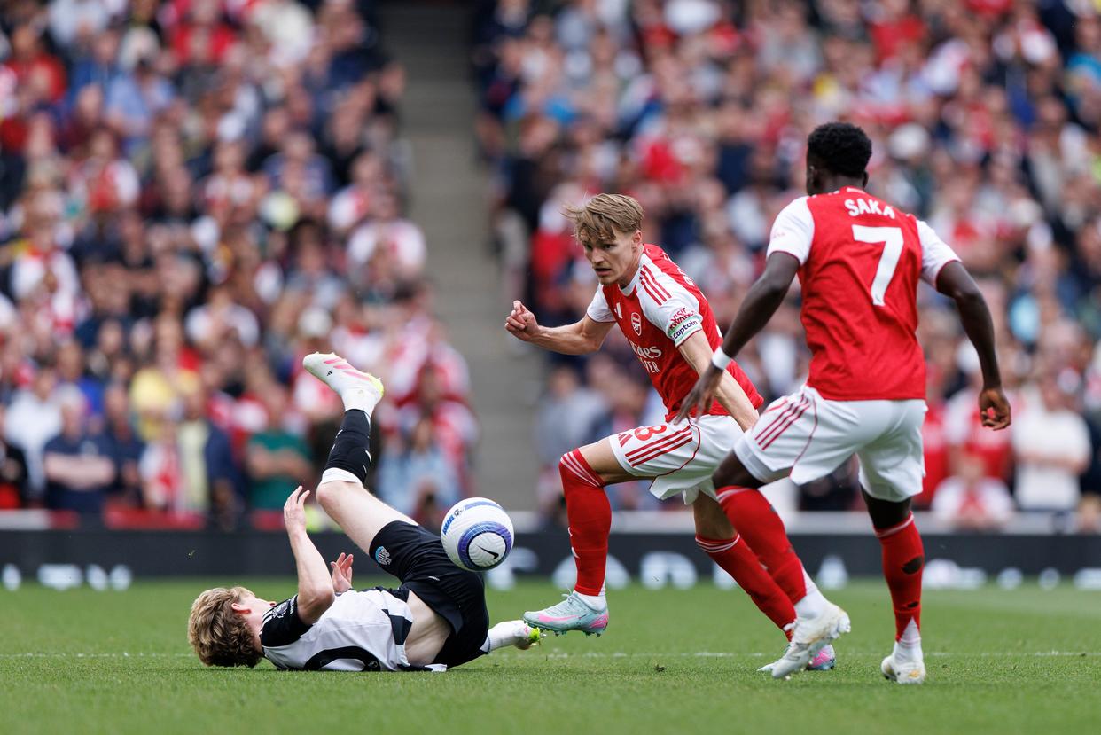 包含阿森納射手取得穩定進球,為球隊屢獲勝利的词条 包含阿森納射手取得穩定進球,為球隊屢獲勝利的词条