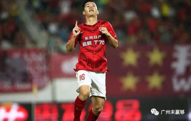 包含申花抢分成功，矢志不渝斩获胜利向前进的词条