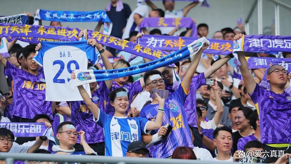 官网入口-包含热门球队闪耀赛场，引领球迷热情高涨的词条