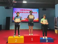 越南俱乐部球员在比赛中奋力拼搏(越南俱乐部球员在比赛中奋力拼搏的是谁)